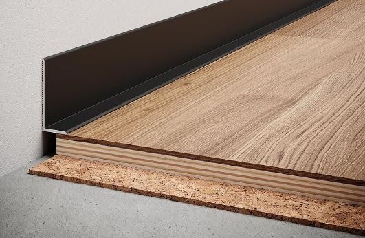 Плінтус алюмінієвий 2700×13x30мм RAL9005 Чорний